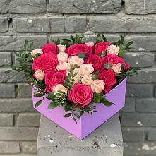 Цветочная композиция из Розы в коробке в Совхозный