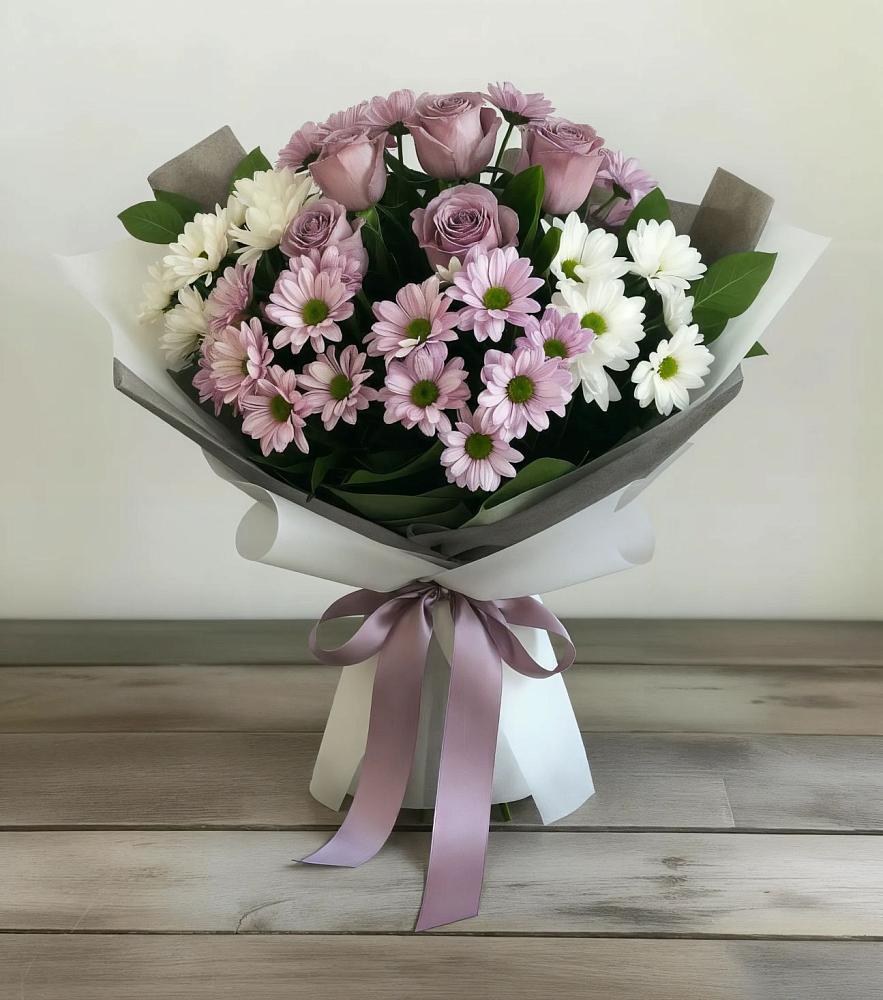 Букет цветов из: Хризантемы и Розы в Совхозный