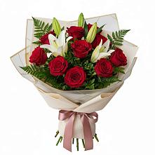 Букет цветов из:  Лилии и Розы в Совхозный