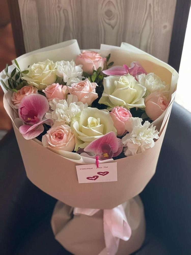 Букет цветов из: Орхидеи, Розы и Гвоздики в Совхозный