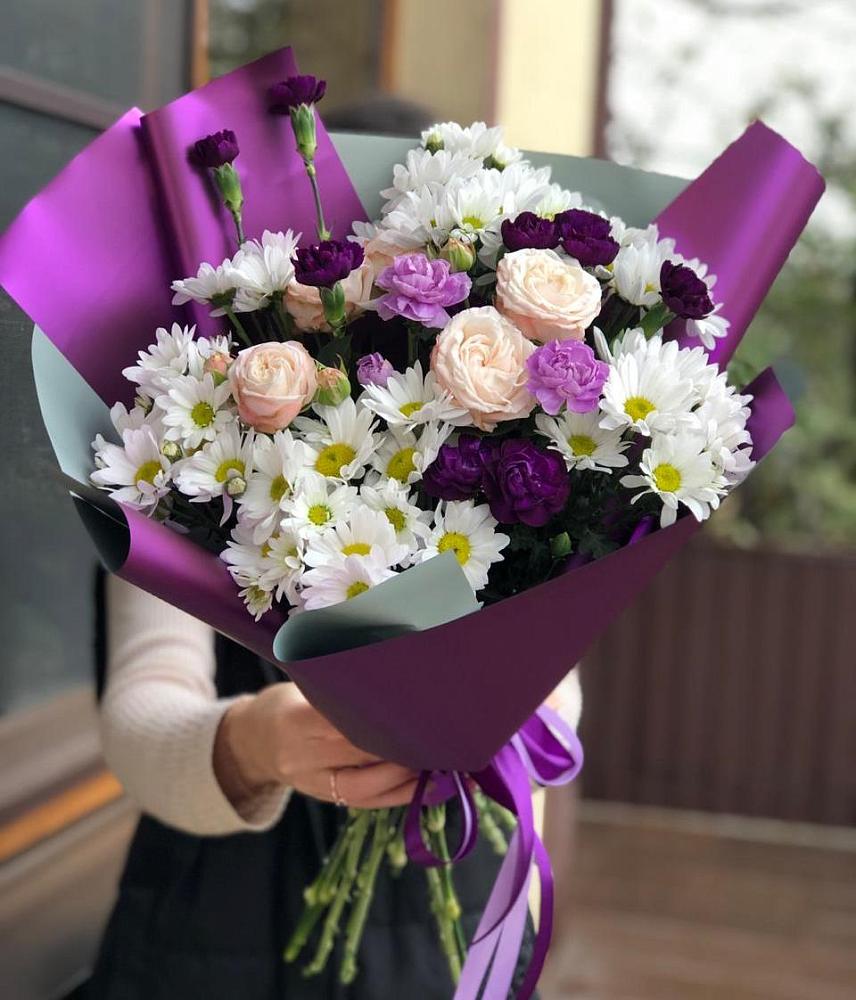 Букет цветов из: Хризантемы, Гвоздики и Розы в Совхозный