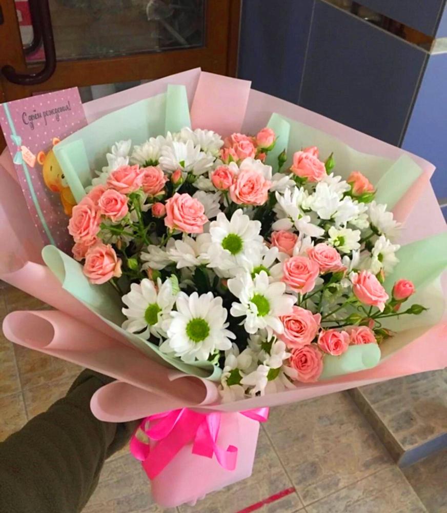 Букет цветов из: Розы и Хризантемы в Совхозный