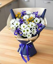 Букет цветов из:  Розы, Ирисы и Хризантемы #REPLACE_PRED# Совхозный