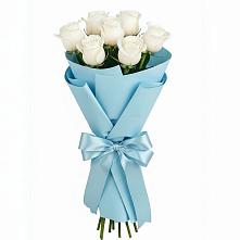 Букет 7 белых роз Проуд в Совхозный