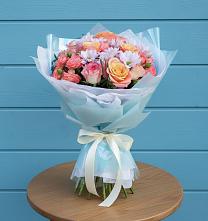 Букет цветов из:  Хризантемы и Розы в Совхозный